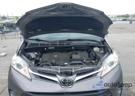 2018 Toyota Sienna Xle 8 Passenger z USA, uszkodzony, nr VIN 5TDYZ3DC4JS901059